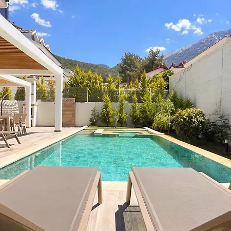 Vila Gunes In Oludeniz, 4 Bedroom, Private Pool Fethiye