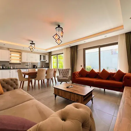 Gunes In Oludeniz, 4 Bedroom, Private Pool * Fethiye