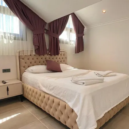 Vila Gunes In Oludeniz, 4 Bedroom, Private Pool
