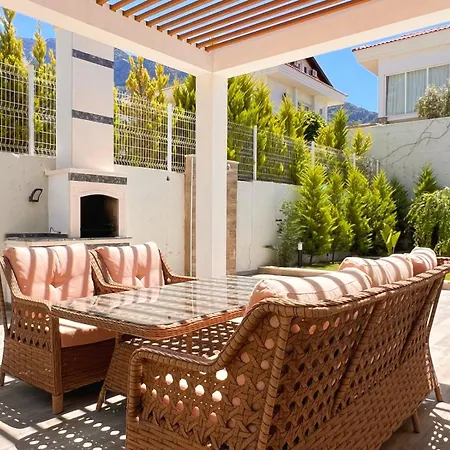 Gunes In Oludeniz, 4 Bedroom, Private Pool Vila Fethiye