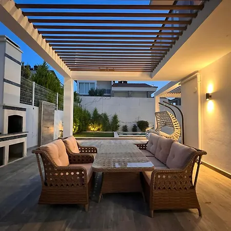 Gunes In Oludeniz, 4 Bedroom, Private Pool * Fethiye