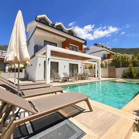 Gunes In Oludeniz, 4 Bedroom, Private Pool Villa *